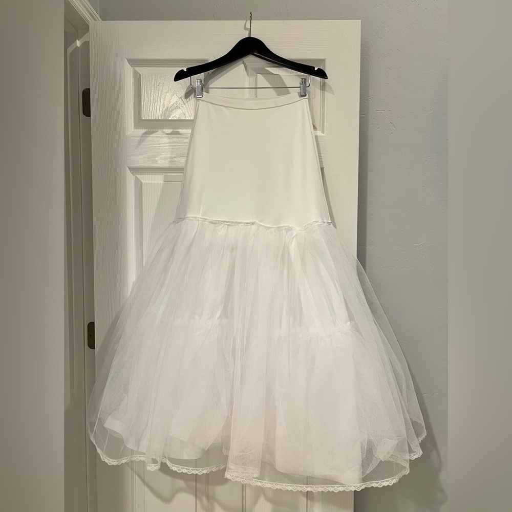 David’s Bridal A-line Silhouette Slip XS